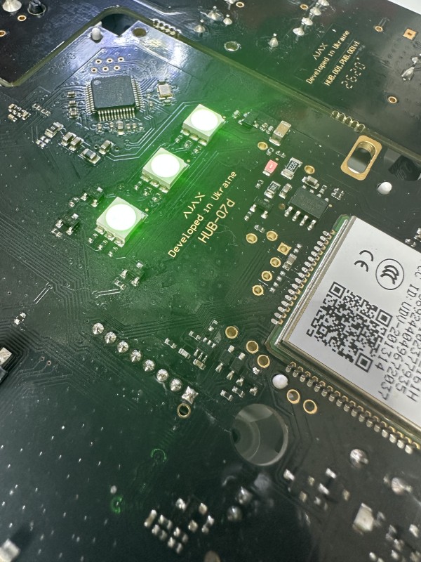 réparation carte mère Ajax port RJ45 